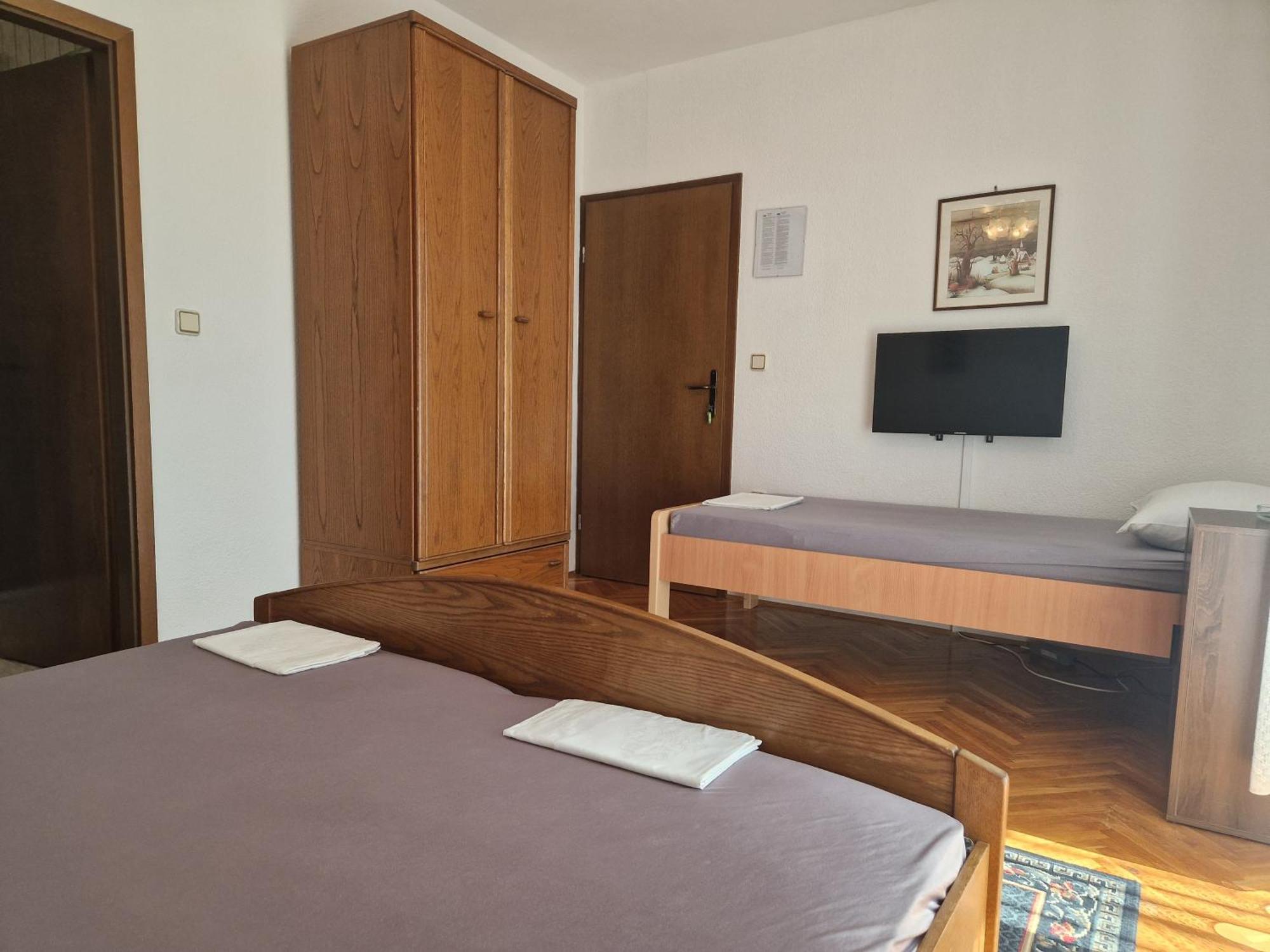 Apartments Vuksan Rab Town Room photo